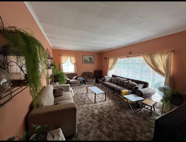 4 BEDROOM HOUSE FOR SALE IN VAALPARK